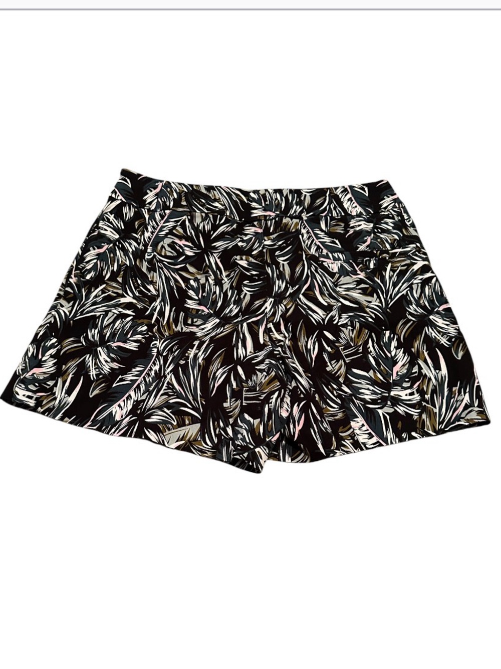 Margaret M Slimming Shorts